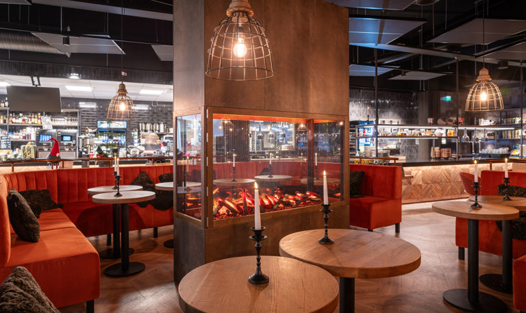 Kuukkeli Bistro & Café Restaurant